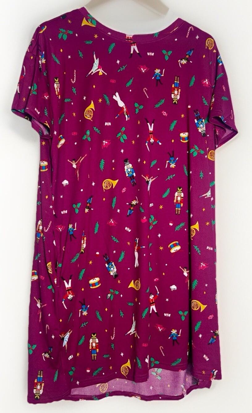 Joyspun L-XL ladies Nutcracker gown Sleep Shirt pockets short sleeved magenta
